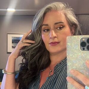 Meet your Posher, Lizzeth